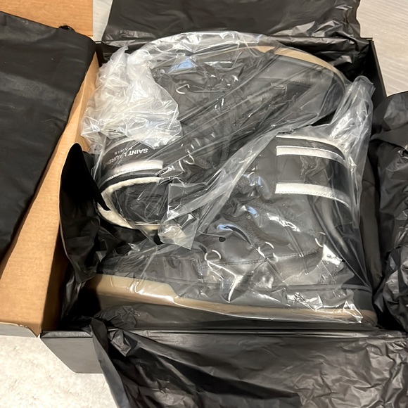 Saint Laurent Court Classic Sneaker Boot - Picture 2 of 6